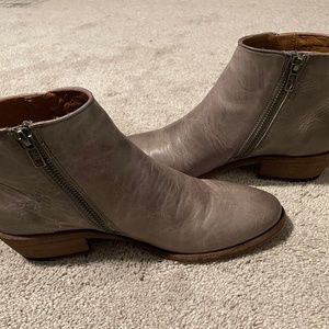 Frye Carson Piping Boots